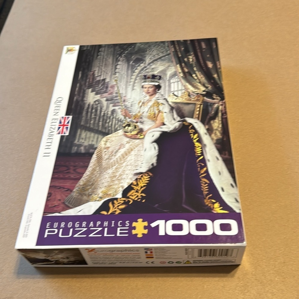 Queen Elizabeth II puzzle - Picture 2 of 2